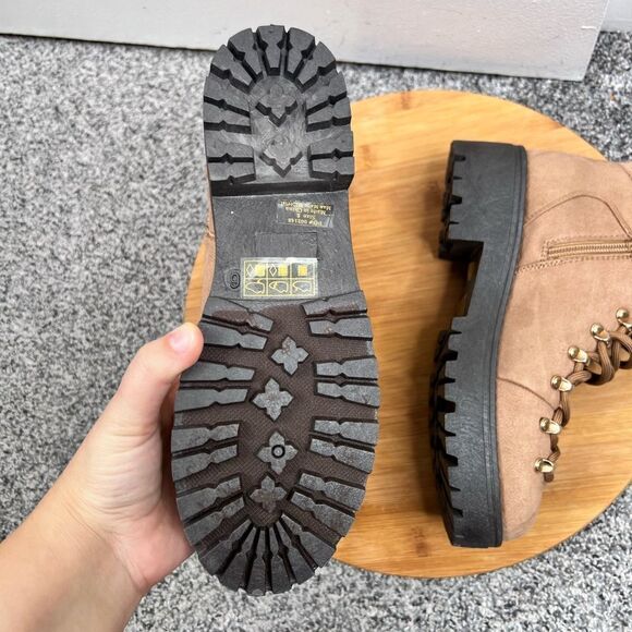 Sz 6 Journee Collection Taupe Faux Fur Trail Lace Up Boots NWT $70 MSRP - Picture 13 of 13